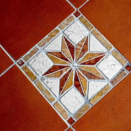 Cane Hotel Dozza